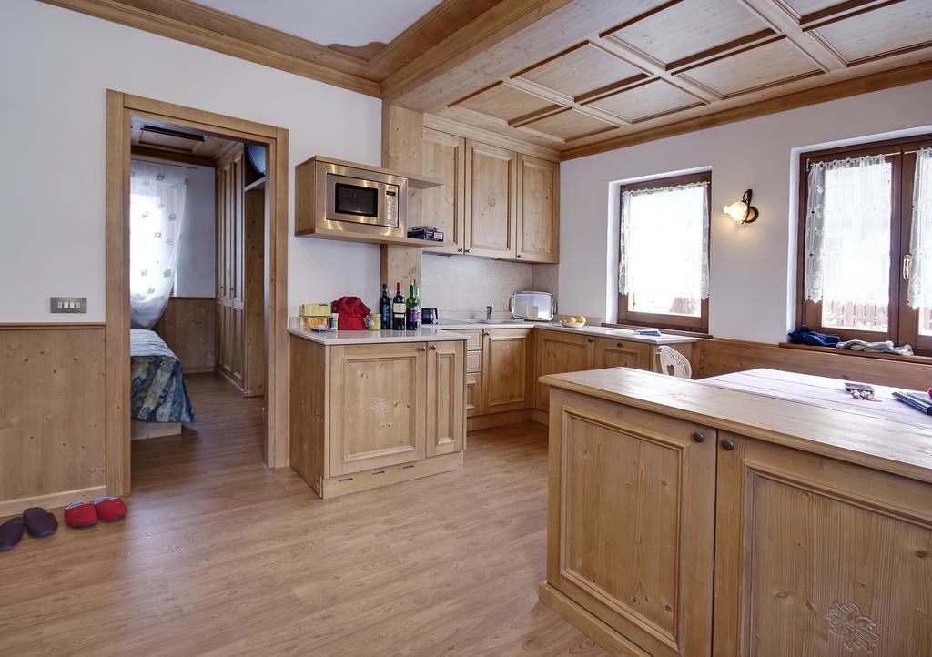 Appartamenti Barisetti Cortina dʼAmpezzo Habitación foto
